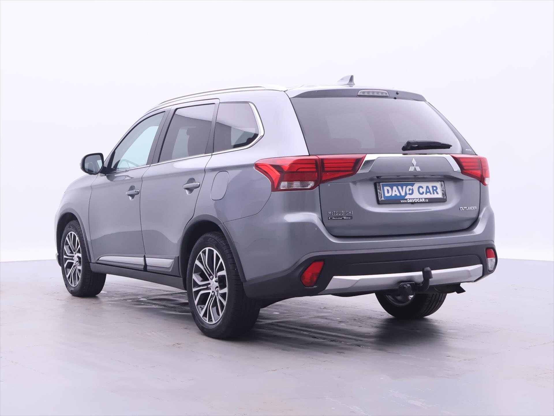 Mitsubishi Outlander SUV / Terénní 2,0 l 110 kw