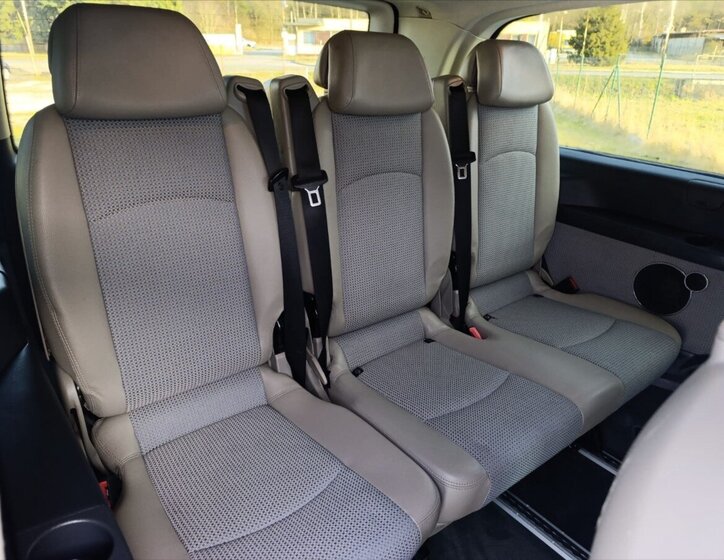 Mercedes-Benz Viano MPV 3,0 l 165 kw