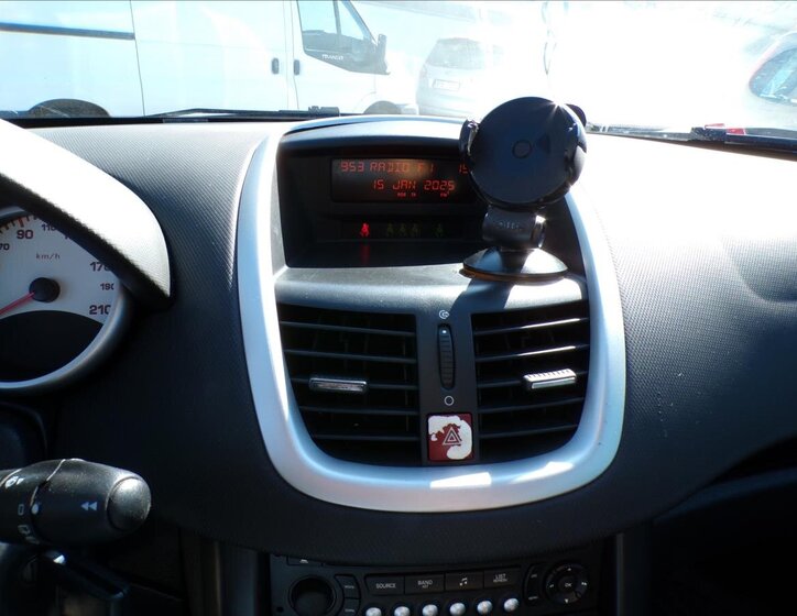 Peugeot 207 Hatchback 1,4 l 50 kw
