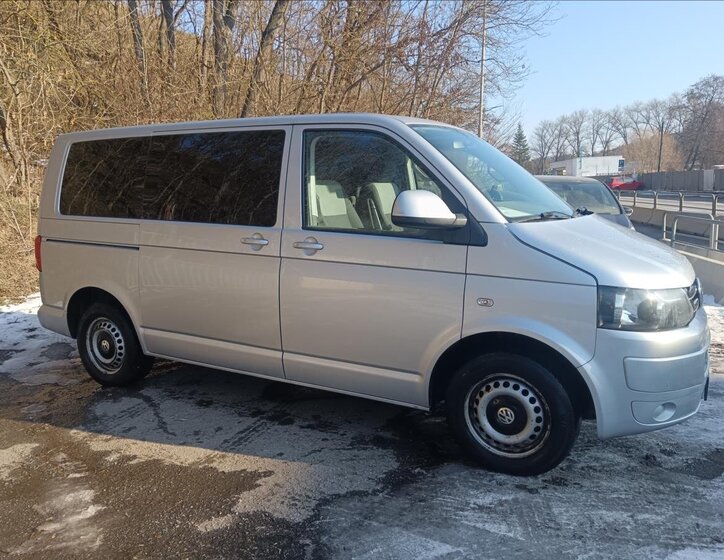 Volkswagen Multivan MPV 2,0 l 75 kw
