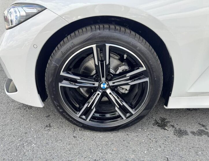 BMW Řada 3 Sedan / Limuzína 2,0 l 140 kw