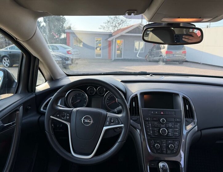 Opel Astra Kombi 1,7 l 81 kw