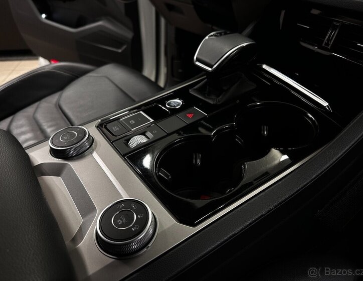 Volkswagen Touareg SUV 3,0 l 210 kw