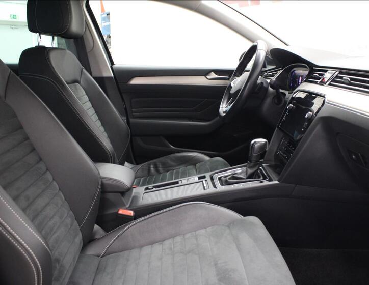 Volkswagen Passat 12