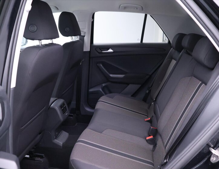 Volkswagen T-Roc SUV 2,0 l 110 kw