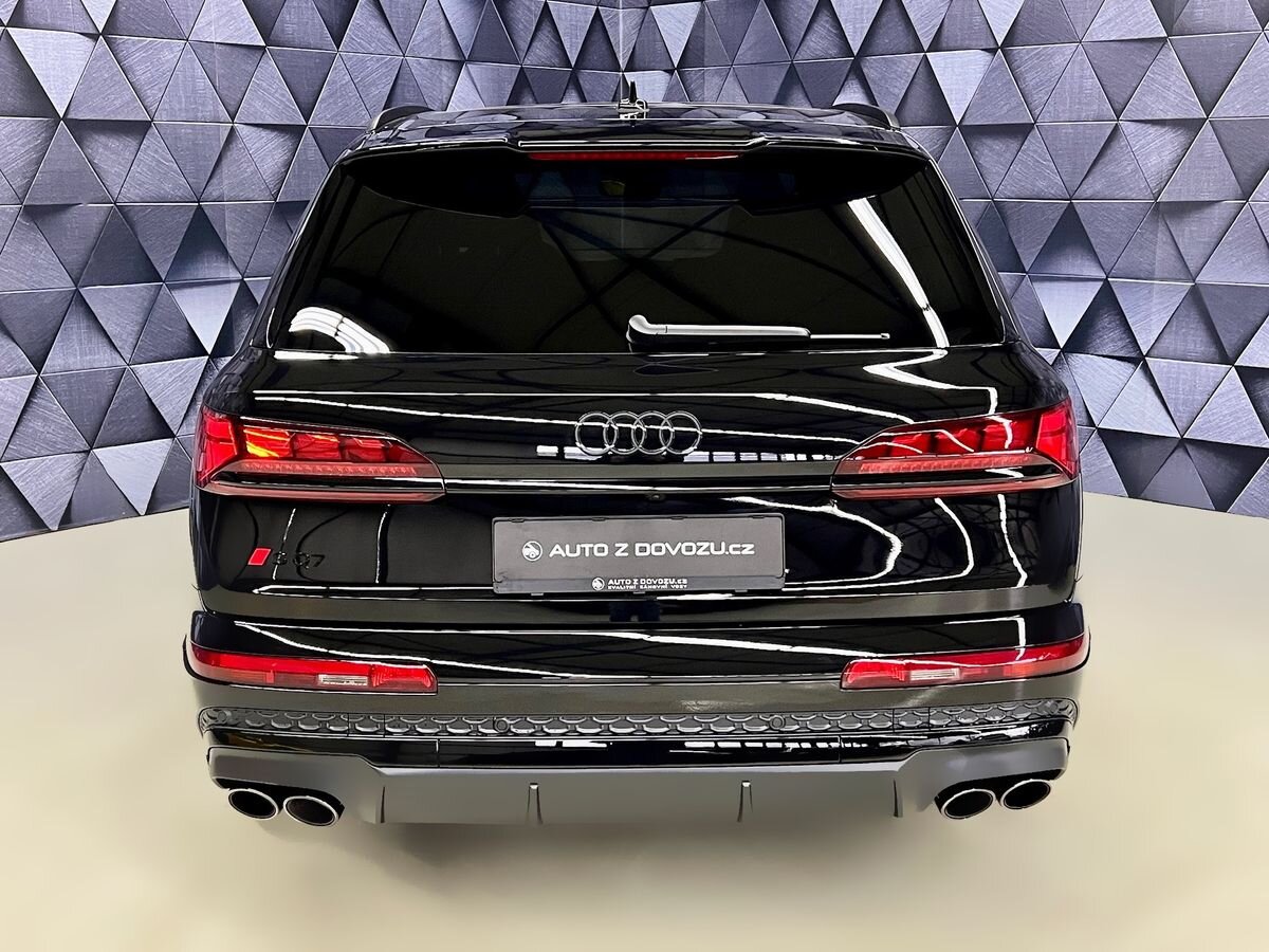 Audi SQ7 SUV / Terénní 4,0 l 373 kw