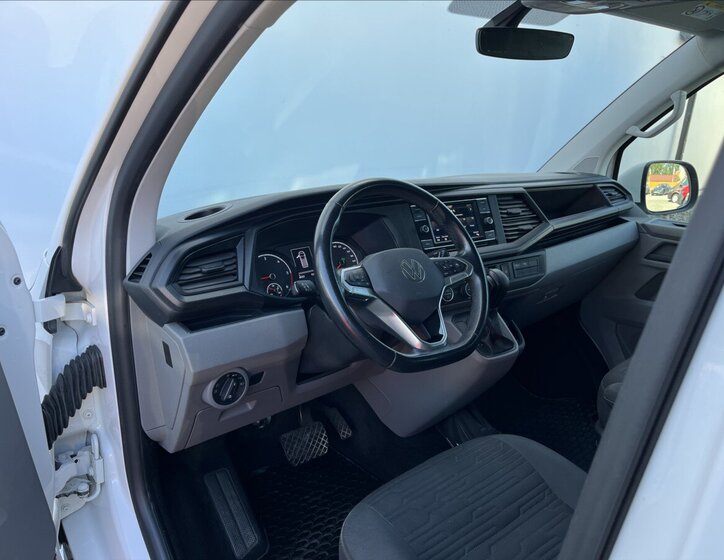 Volkswagen Caravelle Kombi 2,0 l 110 kw