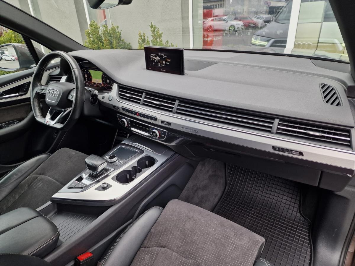 Audi Q7 SUV / Terénní 3,0 l 210 kw