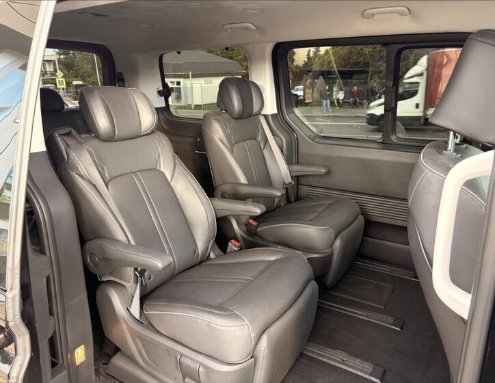 Hyundai Staria MPV 2,2 l 130 kw