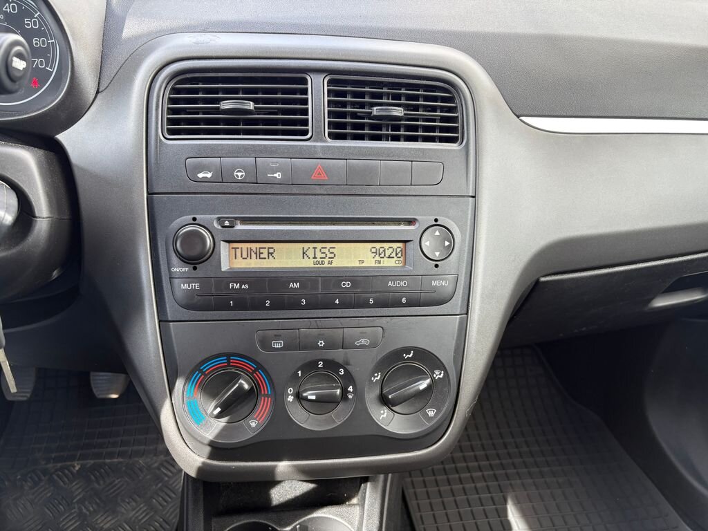 Fiat Punto Hatchback 1,4 l 57 kw