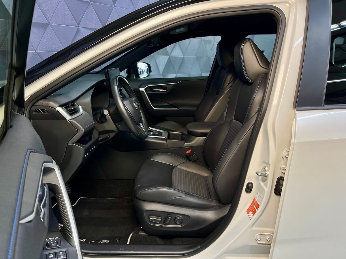 Toyota RAV4 SUV 2,5 l 163 kw