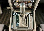 Volkswagen Passat 25