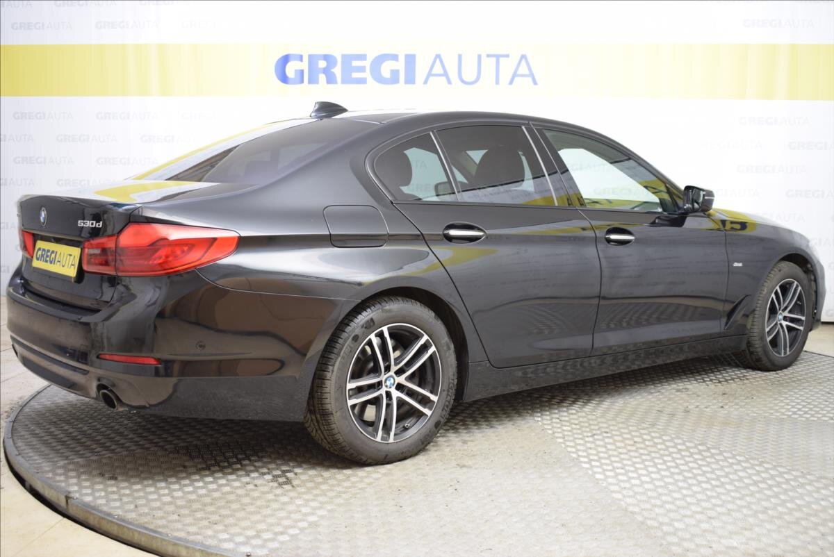 BMW Řada 5 Sedan / Limuzína 3,0 l 195 kw
