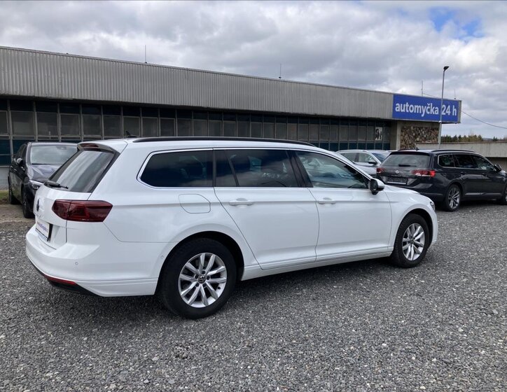 Volkswagen Passat Kombi 2,0 l 90 kw