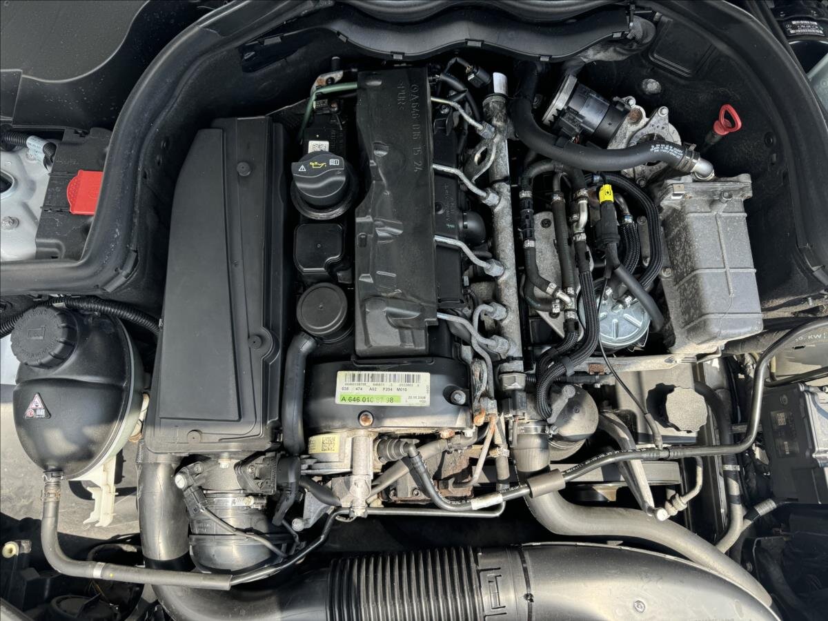 Mercedes-Benz Třídy C Kombi 2,1 l 100 kw