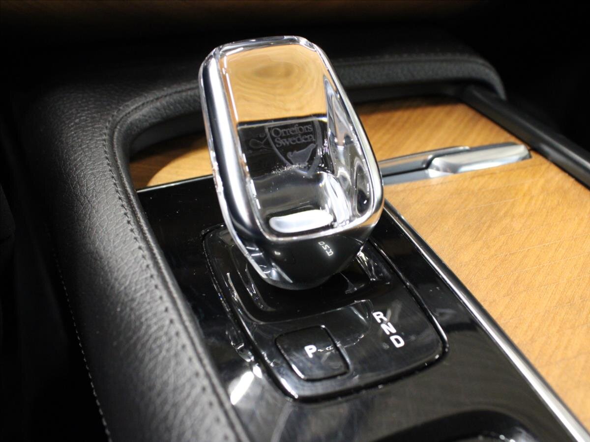 Volvo XC90 SUV / Terénní 2,0 l 173 kw