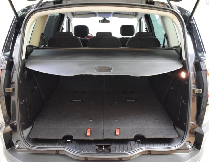 Ford S-MAX MPV 1,6 l 118 kw