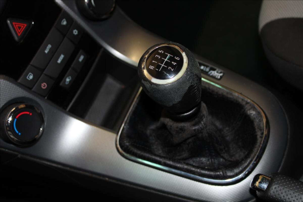 Chevrolet Cruze Sedan / Limuzína 2,0 l 120 kw