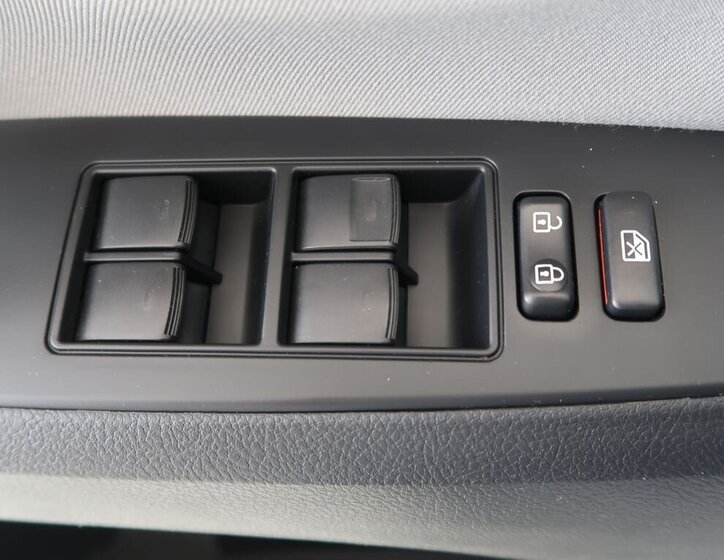 Toyota Avensis Kombi 2,0 l 105 kw