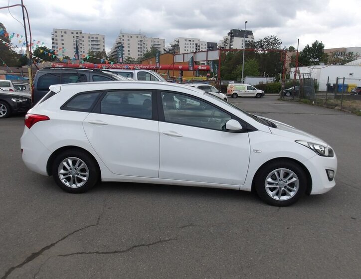 Hyundai i30 Kombi 1,6 l 88 kw