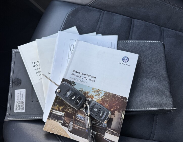 Volkswagen Multivan 31