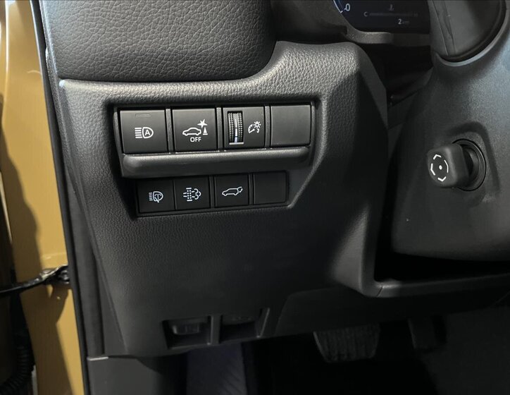 Toyota Land Cruiser 21