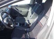 Volkswagen Passat Sedan 2,0 l 103 kw