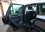 Volkswagen Touareg SUV / Terénní 3,0 l 180 kw