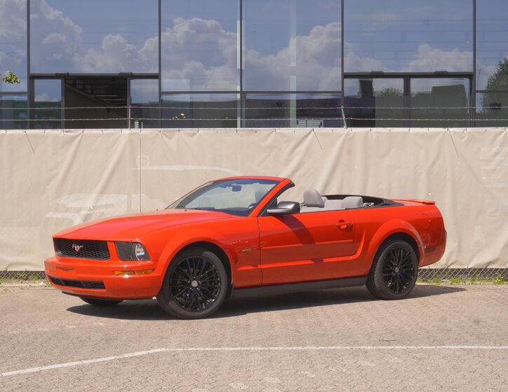 Ford Mustang Kabriolet 4,0 l 157 kw
