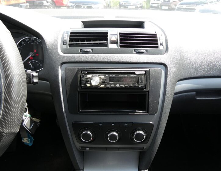 Škoda Octavia Kombi 1,2 l 77 kw