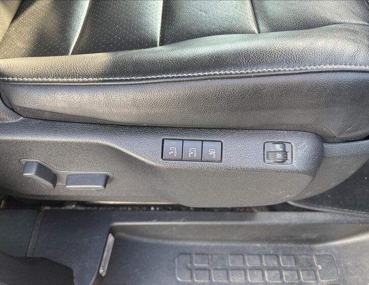 Citroën SpaceTourer MPV 2,0 l 130 kw