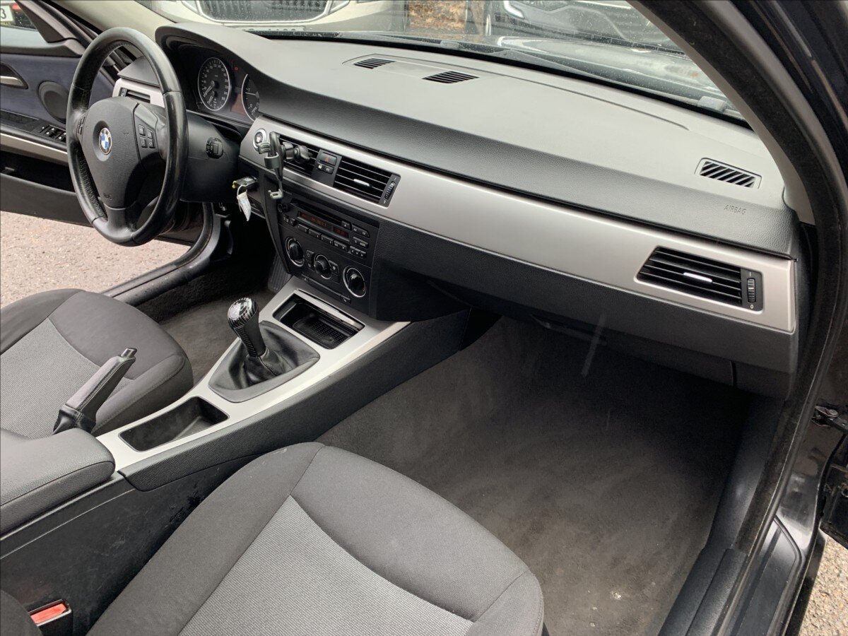 BMW Řada 3 Sedan 2,0 l 90 kw