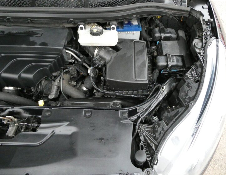 Ford S-MAX MPV 2,0 l 110 kw