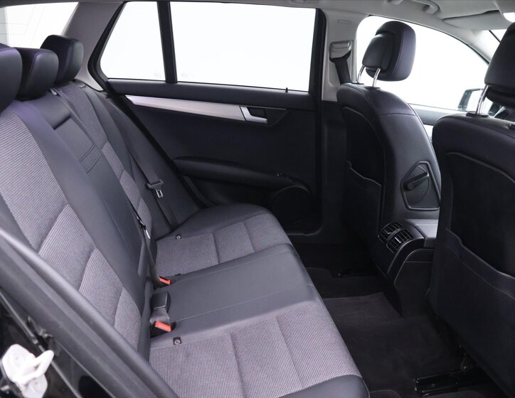 Mercedes-Benz Třídy C Kombi 2,1 l 125 kw