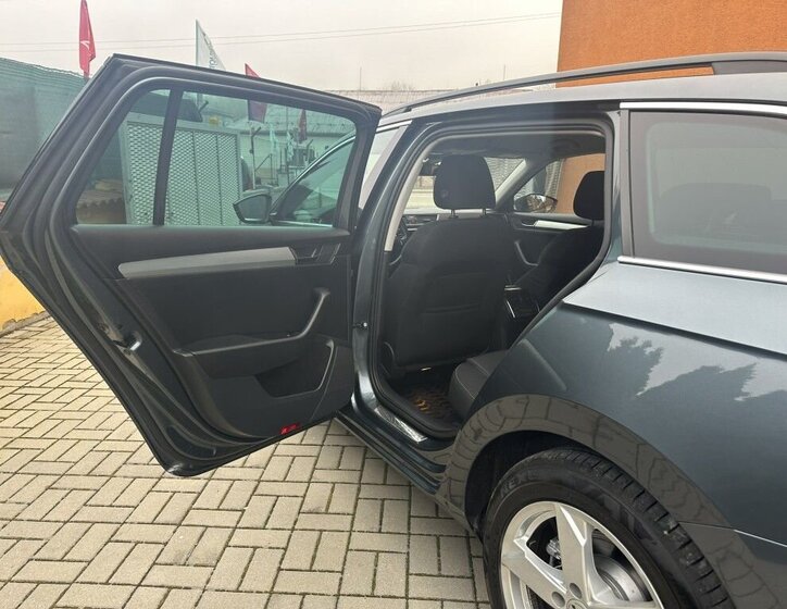 Škoda Superb Kombi 2,0 l 140 kw
