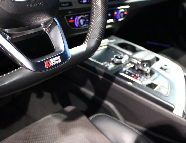 Audi Q7 SUV 3,0 l 200 kw