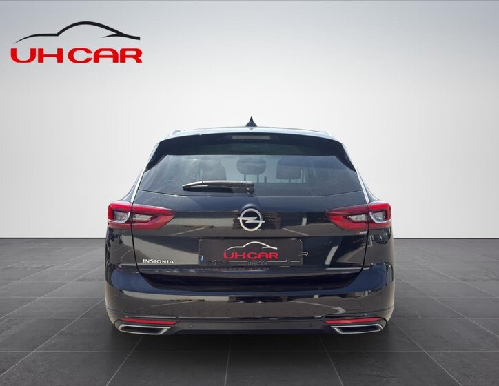 Opel Insignia Kombi 2,0 l 154 kw