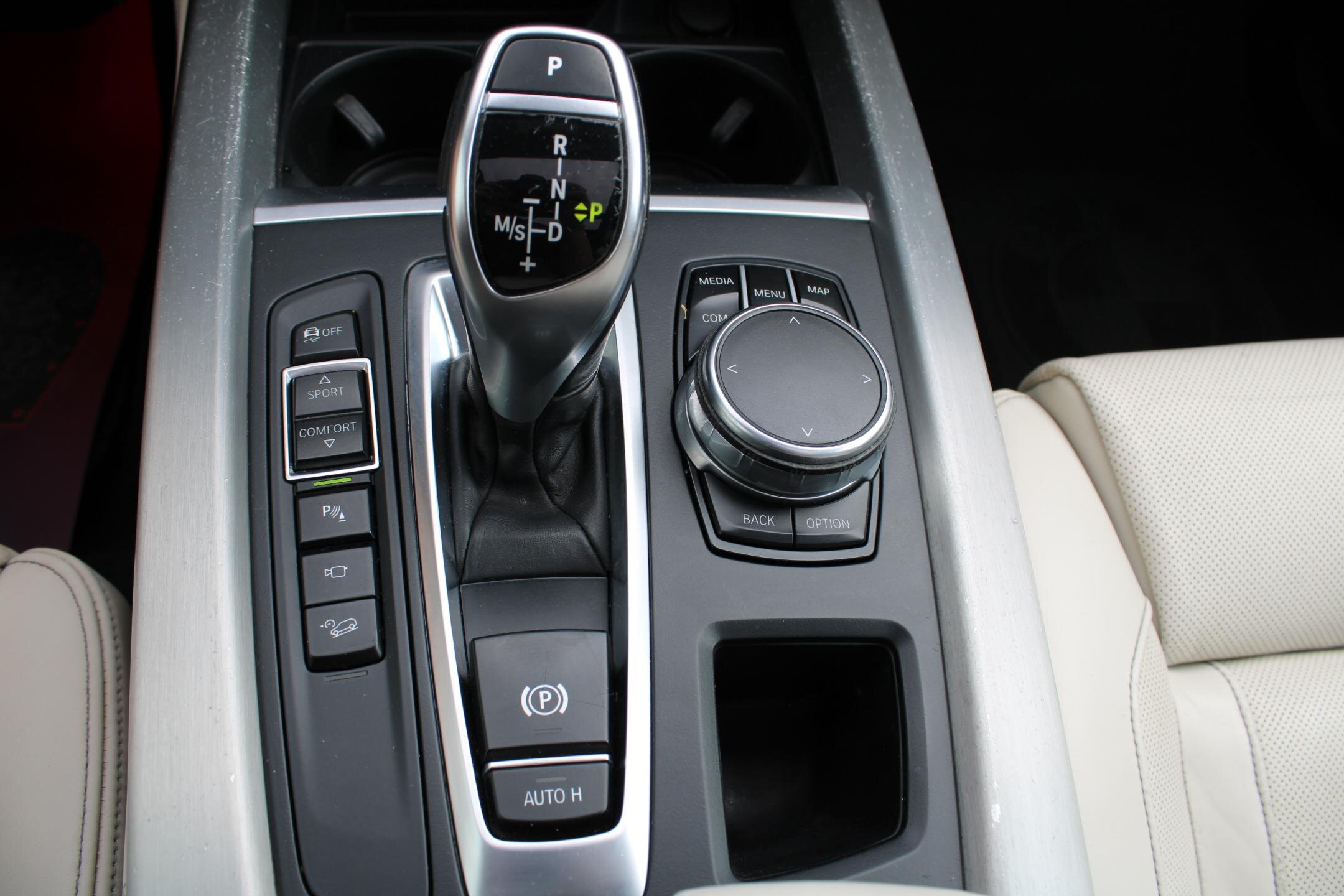 BMW X5 SUV / Terénní 3,0 l 225 kw