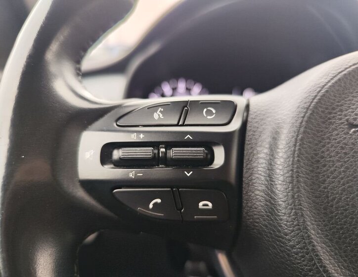 KIA Stonic Hatchback 1,2 l 62 kw