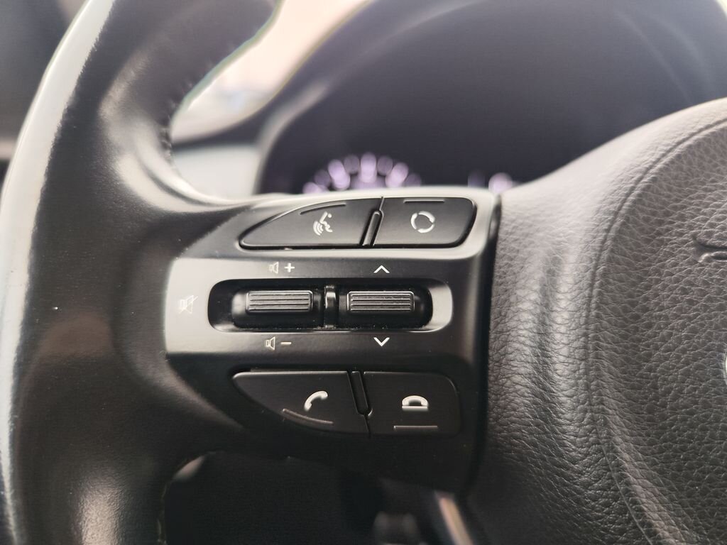 KIA Stonic Hatchback 1,2 l 62 kw