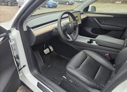 Tesla Model Y SUV 0,0 393 kw