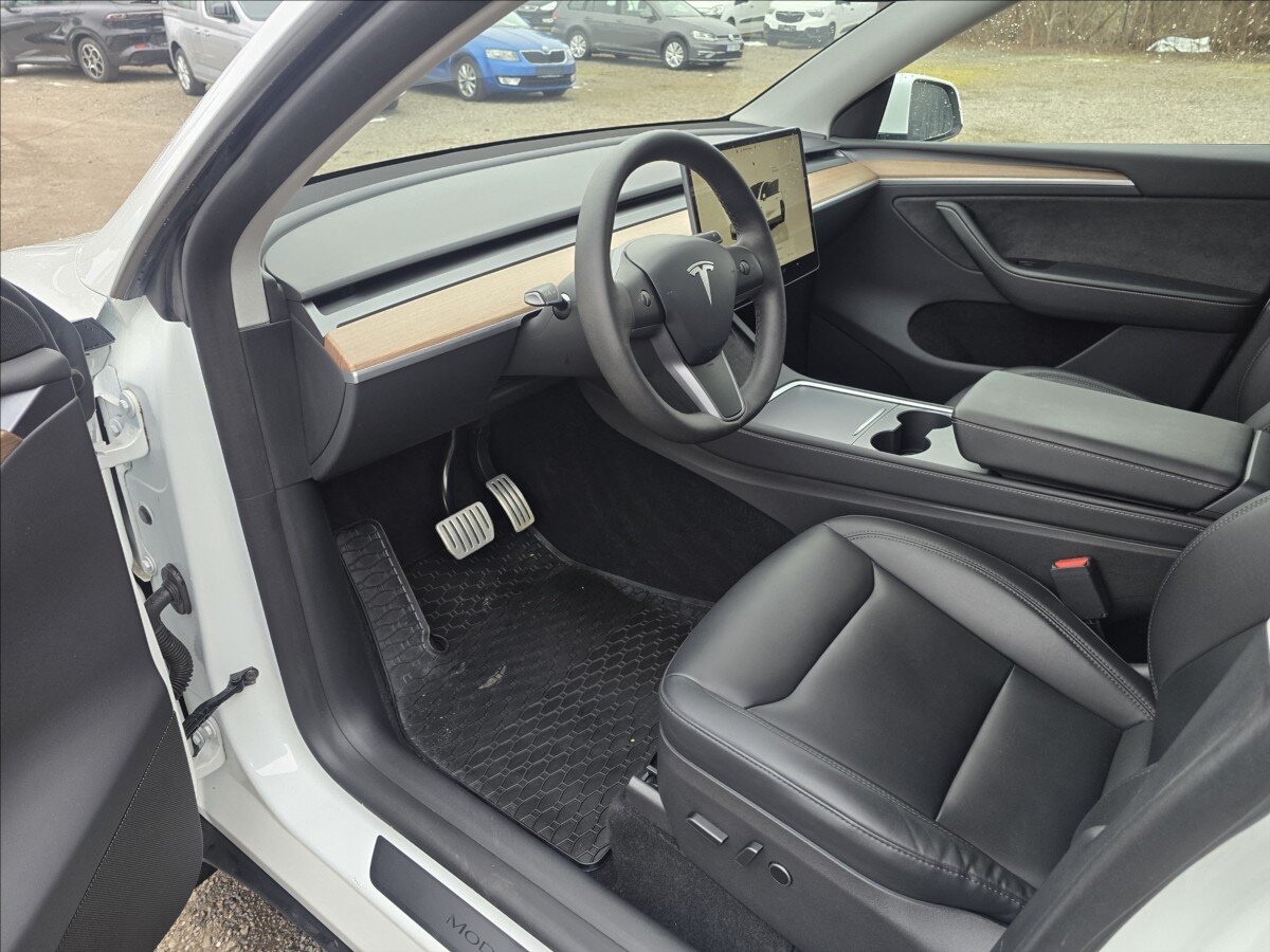 Tesla Model Y SUV 0,0 393 kw