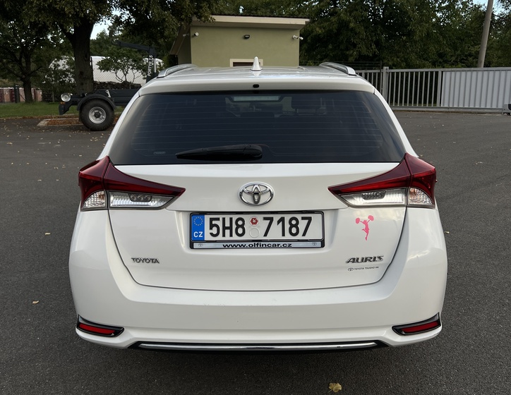 Toyota Auris 14