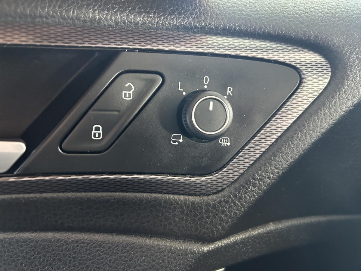 Volkswagen Golf Hatchback 1,2 l 81 kw