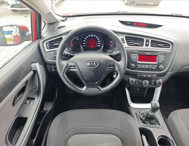KIA Ceed Hatchback 1,4 l 73 kw