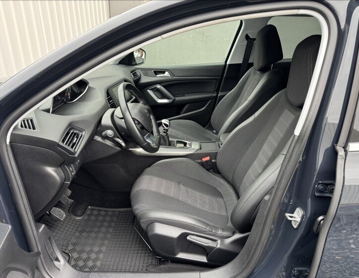 Peugeot 308 Kombi 1,5 l 96 kw