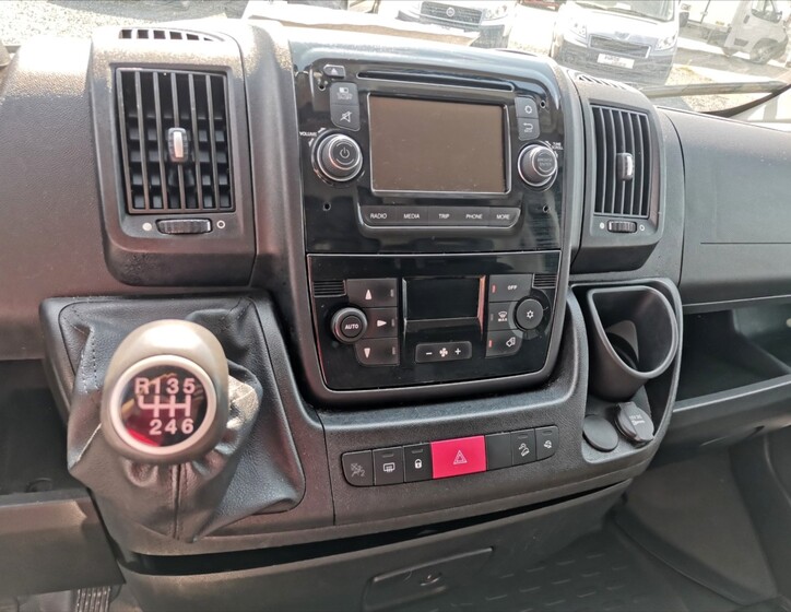 Peugeot Boxer 9