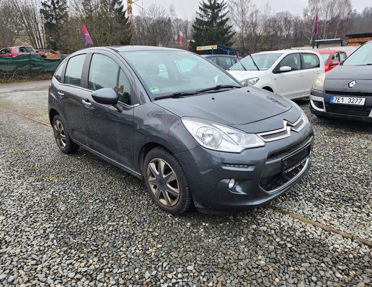 Ostatní Ostatní Hatchback 1,2 l 60 kw