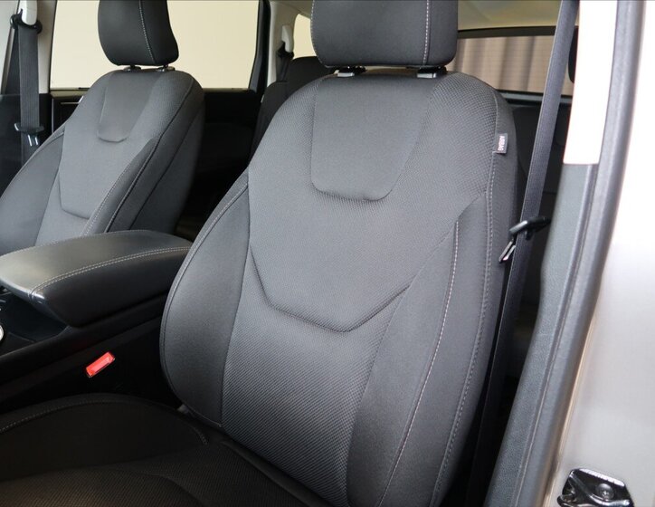 Ford S-MAX MPV 2,0 l 132 kw