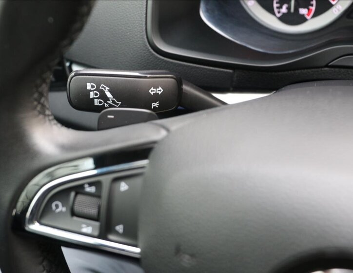 Škoda Karoq Kombi 1,6 l 85 kw